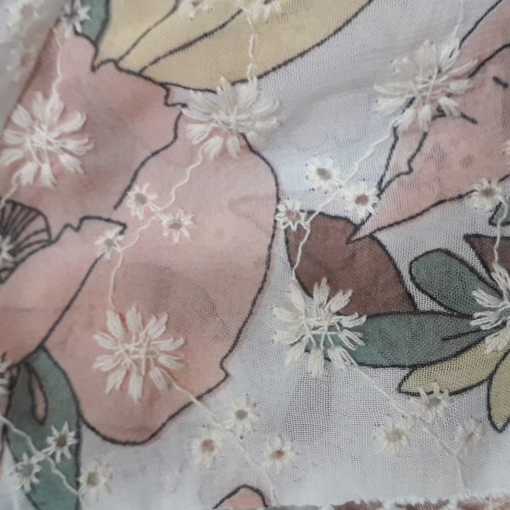 Beautiful embroidered full sleeves top - Picture 4 of 6